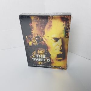 The Shield Complete First Season DVD Set